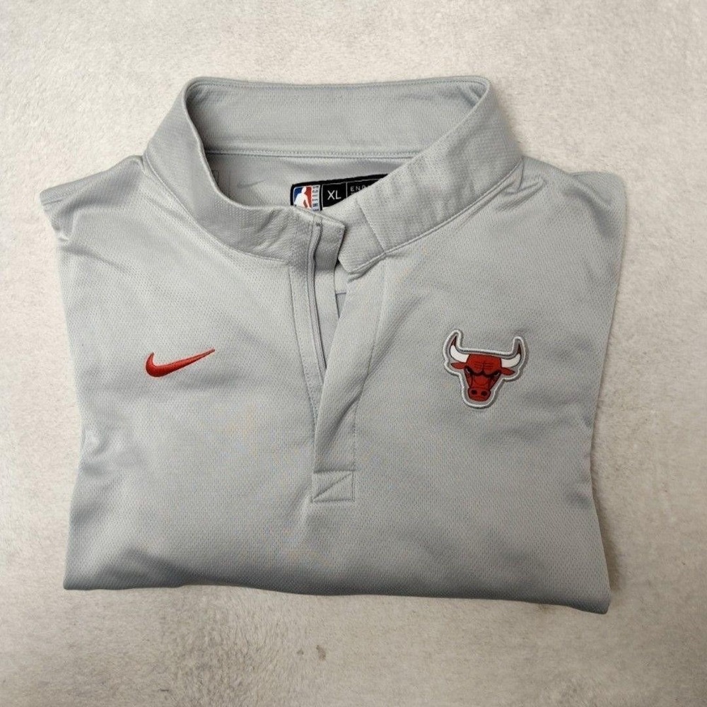 Chicago Bulls Nike Shirt Mens XLT Gray NBA Basketball 1/4 Zip Pullover Golf Work